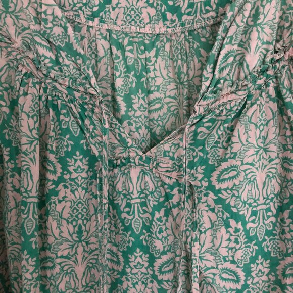 Heart Moon Star flowy green peasant top - size L - Picture 3 of 6